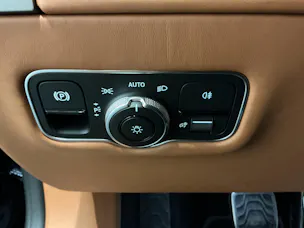 ASTON MARTIN Vanquish 5.2 V12 Bi-Turbo