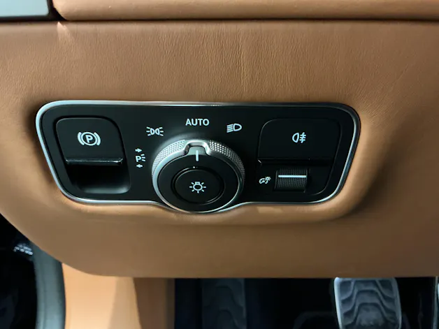ASTON MARTIN Vanquish 5.2 V12 Bi-Turbo