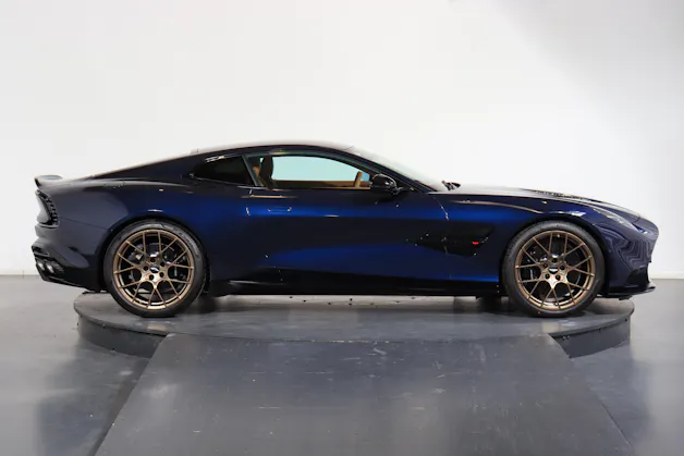 Aston Martin Vanquish 5.2 V12 Bi-Turbo