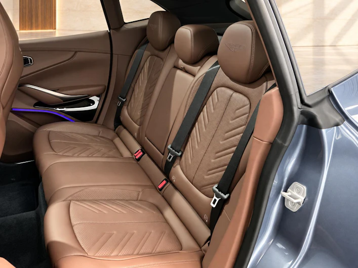 immagine del veicolo ASTON MARTIN DBX