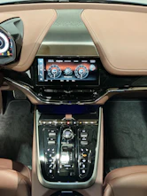 immagine del veicolo ASTON MARTIN DBX S 4.0 V8 Bi-Turbo
