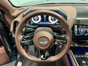 immagine del veicolo ASTON MARTIN DBX S 4.0 V8 Bi-Turbo