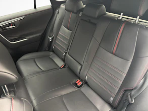 https://vehicle.imgix.net/4170625/f3d9773f-6e60-4218-9fc6-8fcc400458a0.jpg