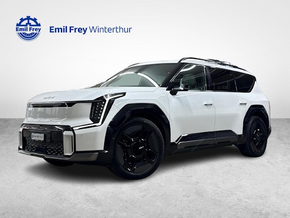 First vehicle image First vehicle image