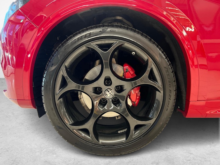 Vehicle image ALFA ROMEO STELVIO