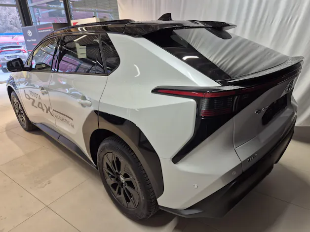 Toyota bZ4X Premium AWD