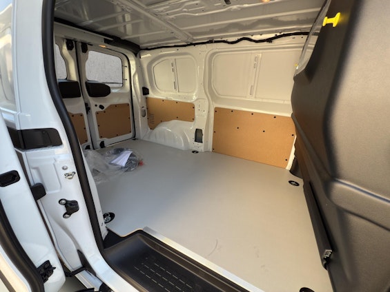 Vehicle image 11 Vehicle image 11