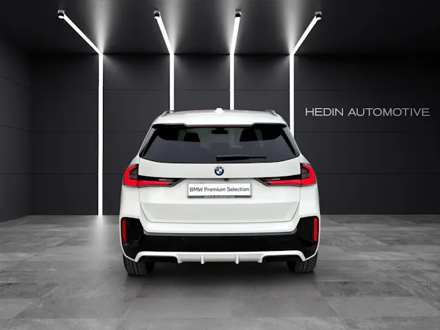 BMW X1 20i sDrive paddles