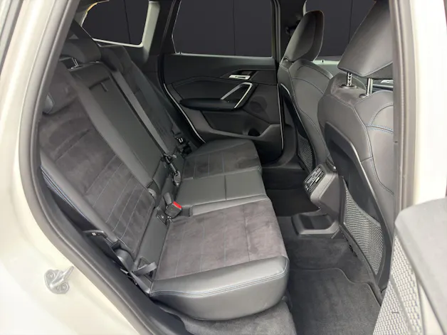 BMW X1 20i sDrive paddles