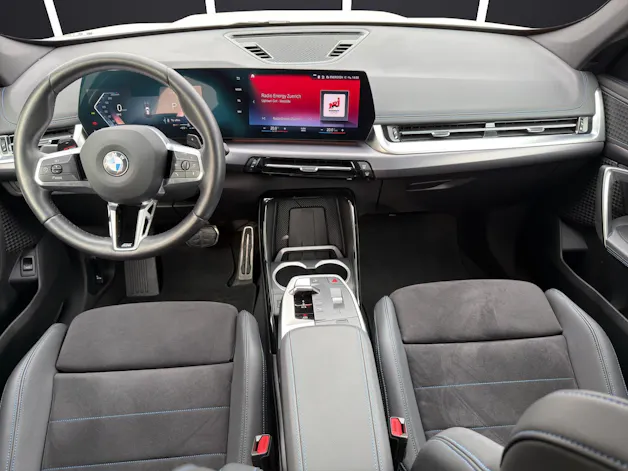 BMW X1 20i sDrive paddles