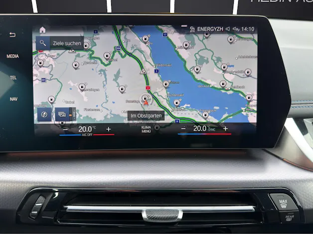 BMW X1 20i sDrive paddles