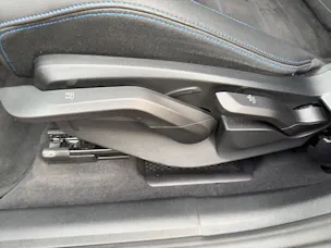 BMW X1 20i sDrive paddles