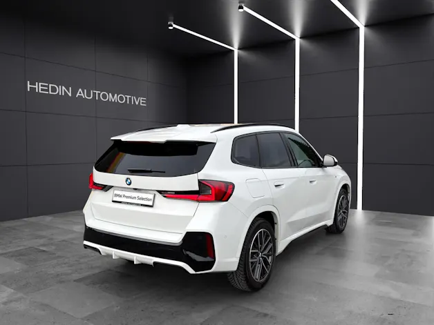 BMW X1 20i sDrive paddles