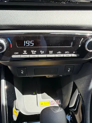 Toyota Yaris 1.5 VVT-i HSD Trend