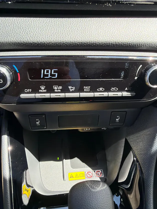 Toyota Yaris 1.5 VVT-i HSD Trend
