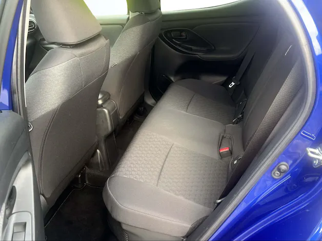 Toyota Yaris 1.5 VVT-i HSD Trend