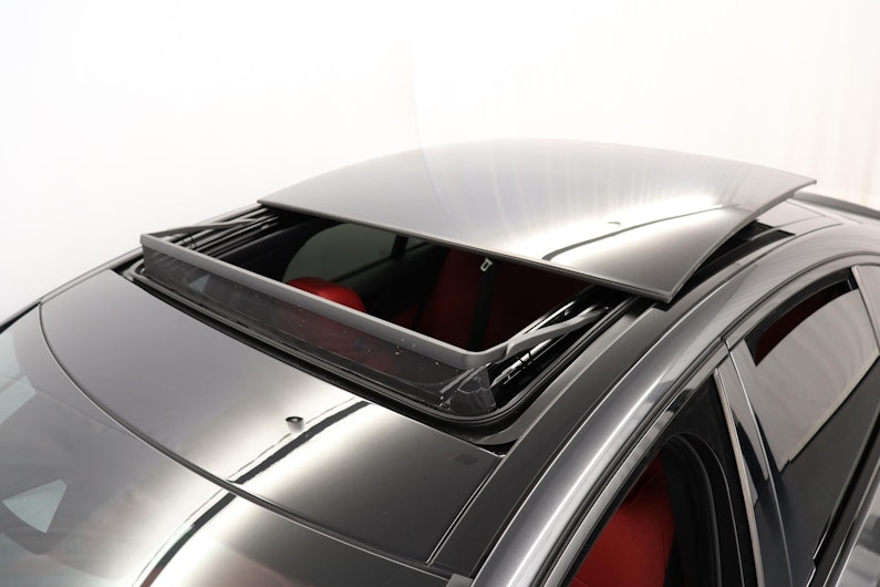 Vehicle image JAGUAR XE