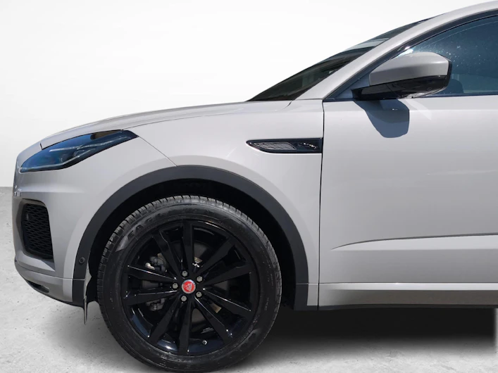 immagine del veicolo JAGUAR E-PACE