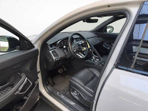immagine del veicolo JAGUAR E-Pace 2.0 I4 250 R-Dynamic SE AWD