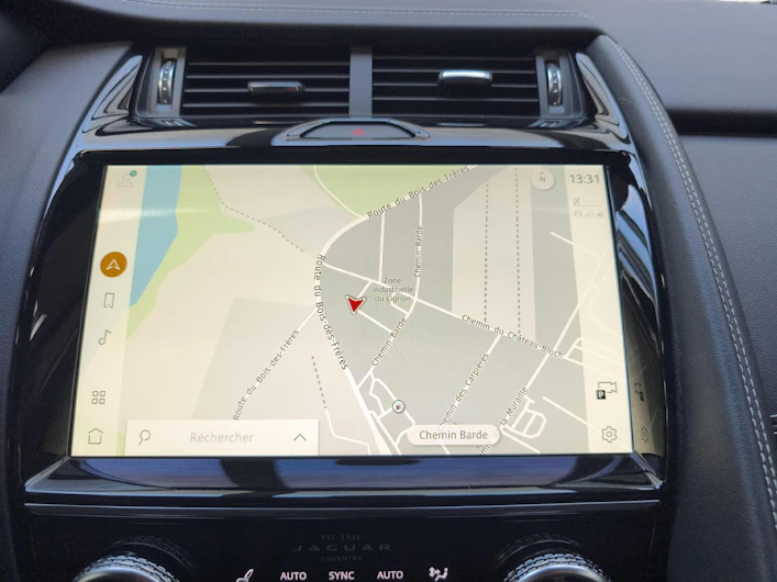 immagine del veicolo JAGUAR E-PACE