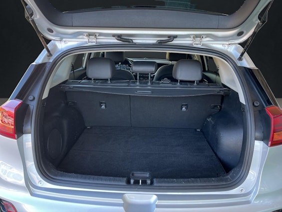 Vehicle image 13 Vehicle image 13