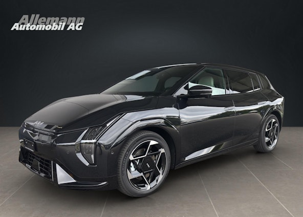 First vehicle image First vehicle image