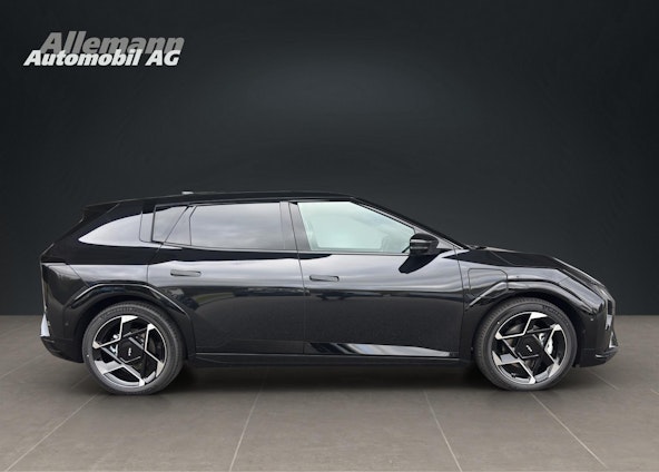 Vehicle image 6 Vehicle image 6