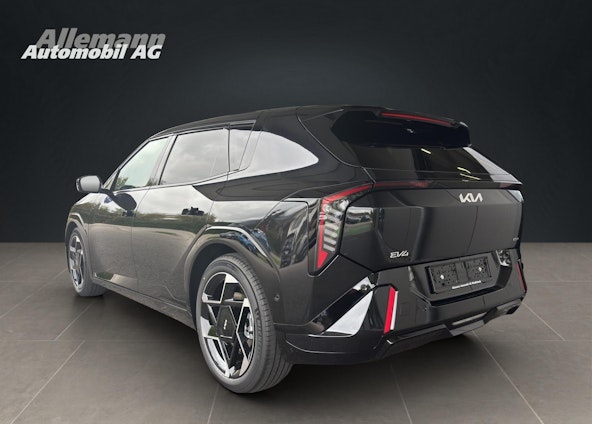 Vehicle image 3 Vehicle image 3