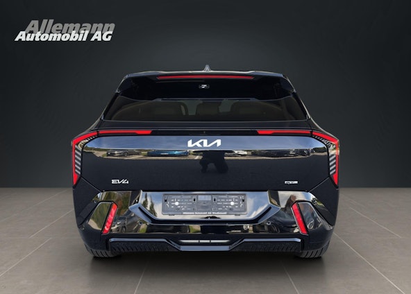 Vehicle image 4 Vehicle image 4