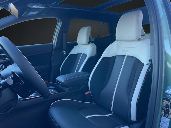 Fahrzeugbild 6 Fahrzeugbild 6