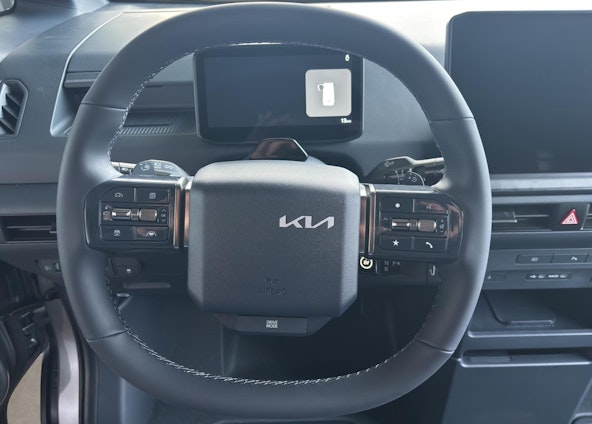 Vehicle image 9 Vehicle image 9