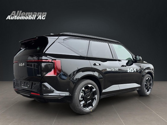 Vehicle image 5 Vehicle image 5