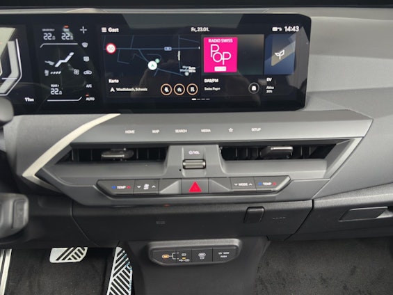 Vehicle image 12 Vehicle image 12