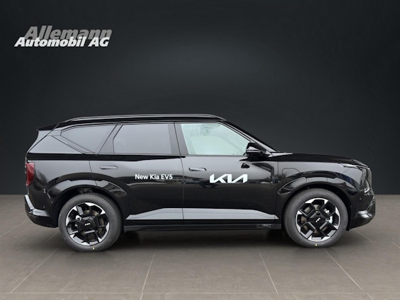 Vehicle image 6 Vehicle image 6