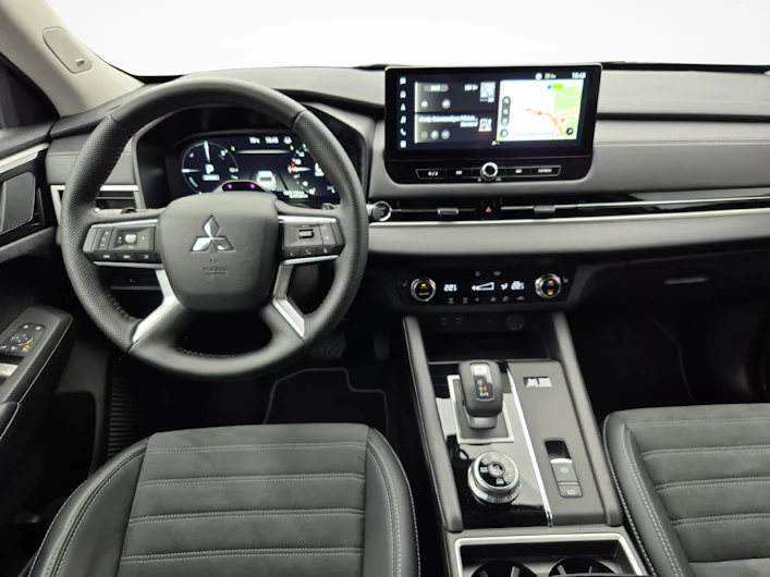 Fahrzeugbild MITSUBISHI OUTLANDER
