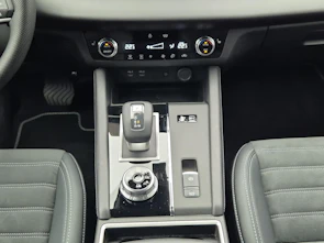 Fahrzeugbild MITSUBISHI Outlander 2.4 PHEV Intense 4x4
