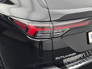 Fahrzeugbild MITSUBISHI Outlander 2.4 PHEV Intense 4x4