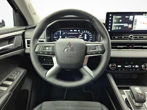 Fahrzeugbild MITSUBISHI Outlander 2.4 PHEV Intense 4x4