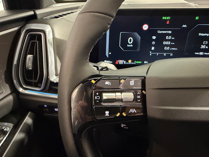 Vehicle image KIA SORENTO