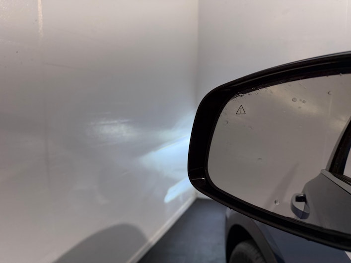 Vehicle image KIA SORENTO