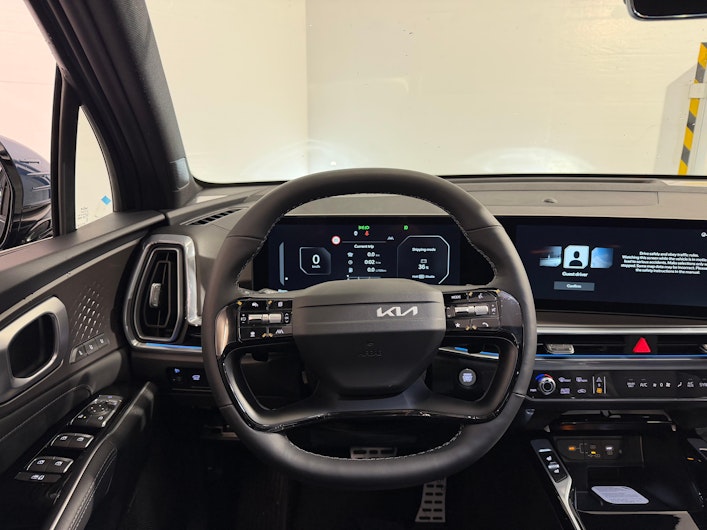 Vehicle image KIA SORENTO