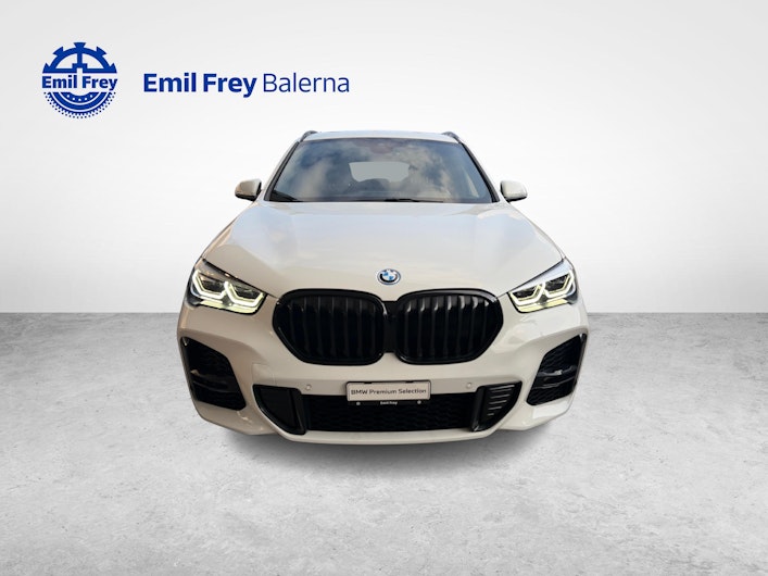 Vehicle image BMW X1