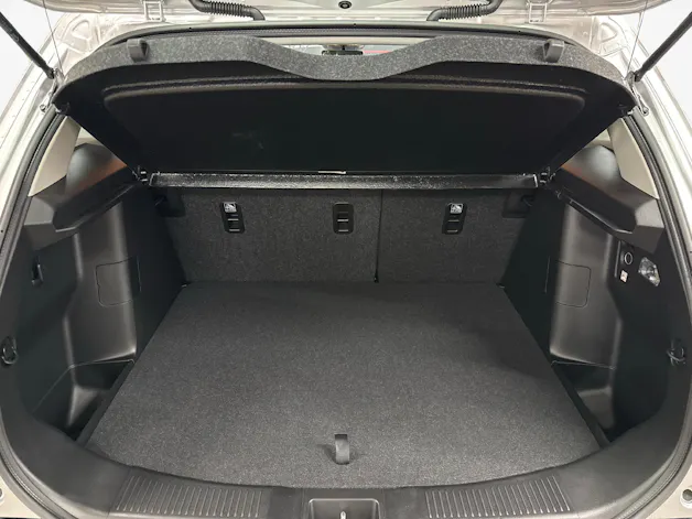 Suzuki S-Cross 1.4 T Sakura Top Hybrid 4x4
