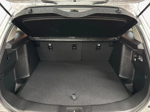 Fahrzeugbild SUZUKI S-Cross 1.4 T Sakura Top Hybrid 4x4