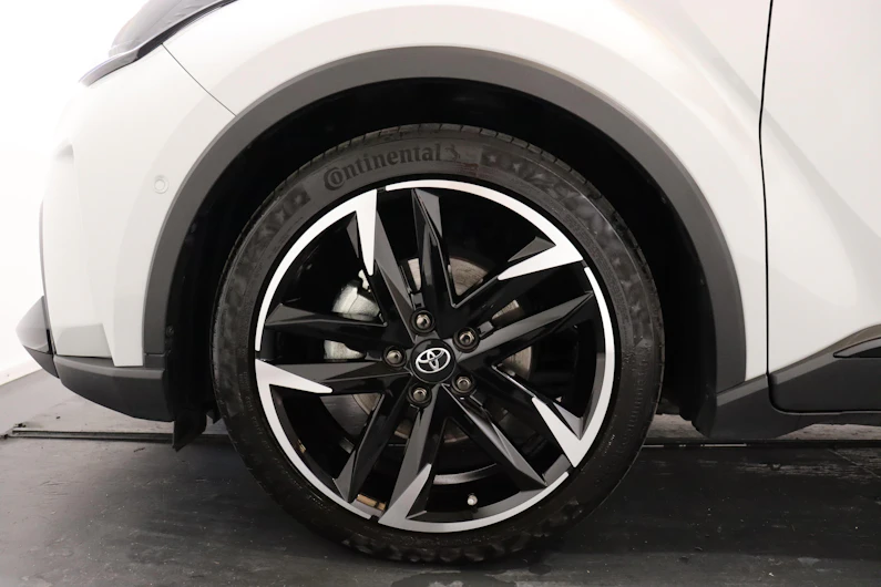 Fahrzeugbild TOYOTA C-HR