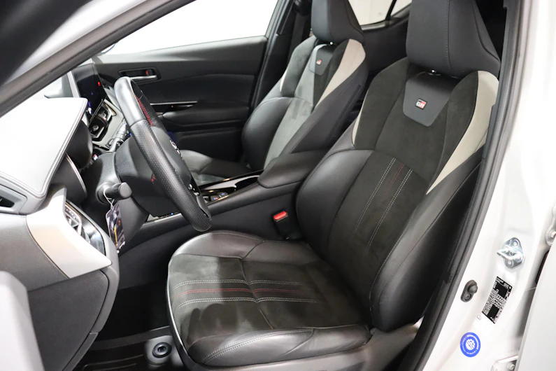 Fahrzeugbild TOYOTA C-HR