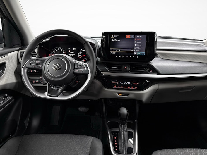 Fahrzeugbild SUZUKI SWIFT