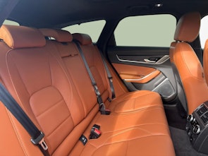 Vehicle image JAGUAR XF Sportbrake 2.0 I4 300 Sport AWD