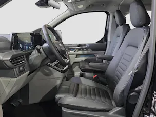 Ford Tourneo Custom Bus 320 L1 2.0 EcoBlue 170 PS Titanium X 4x4