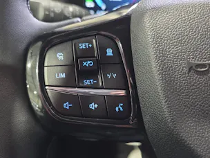 Ford Tourneo Custom Bus 320 L1 2.0 EcoBlue 170 PS Sport 4x4